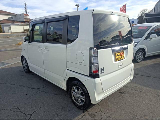 Ｎ－ＢＯＸ Ｇ・Ｌパッケージ　４ＷＤ　両側スライドドア（左側電動）　スマートキー　ＥＴＣ　ナビ　フルセグＴＶ　電動格納式ドアミラー　ベンチシート　リアワイパー　車検令和９年９月まで　ライトレベザイザー　横滑り防止機能（8枚目）