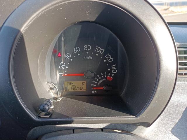 ハイゼットカーゴ クルーズターボ　４ＷＤ　ＥＴＣ　ナビ　フルセグＴＶ　Ｂｌｕｅｔｏｏｔｈ接続対応　電動格納式ドアミラー　ライトレベライザー　車検令和９年１２月まで　１３インチアルミホイール　リアワイパー　両側スライドドア　ターボ（8枚目）