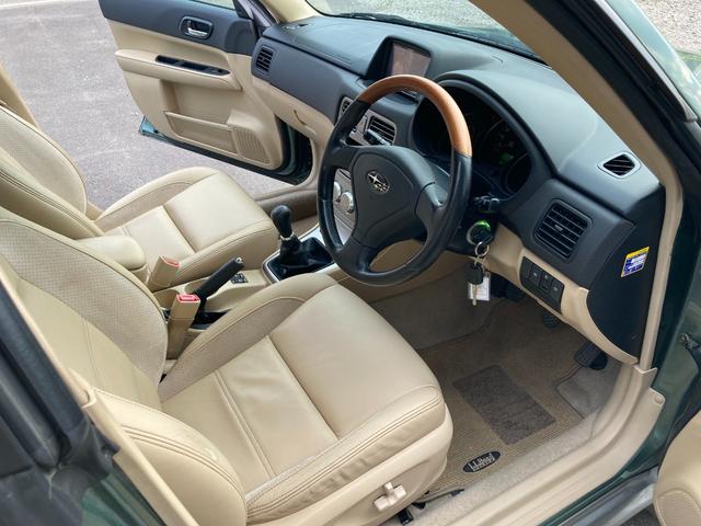 L.L.Beanエディション 5速マニュアル ワンオーナー 社外メモリーナビ 4WD フルセグTV DVD再生 レザーシート シートジーター(24枚目)