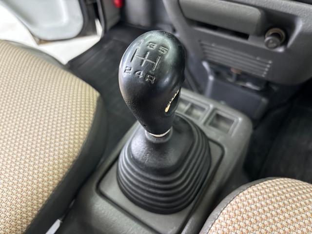 エブリイ ＰＡリミテッド　ハイルーフ　４ＷＤ　５速ＭＴ　エアコン　ラプターライナー（31枚目）