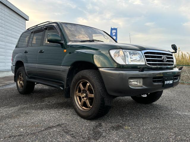 ランドクルーザー１００ ＶＸリミテッド　リモコンキー　フルフラット　４ＷＤ　パワーステアリング　ＡＢＳ　パワーウィンドウ（4枚目）