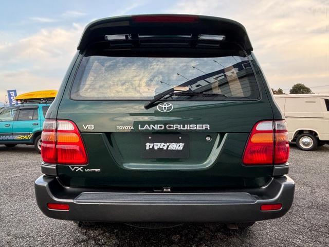 ランドクルーザー１００ ＶＸリミテッド　リモコンキー　フルフラット　４ＷＤ　パワーステアリング　ＡＢＳ　パワーウィンドウ（7枚目）