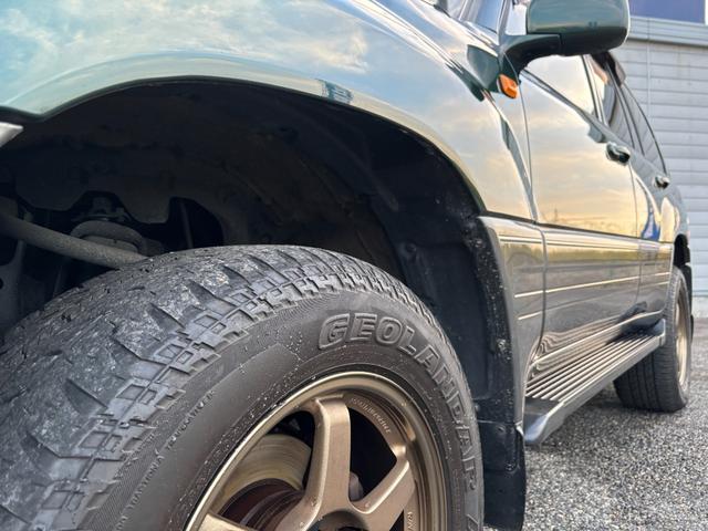 ランドクルーザー１００ ＶＸリミテッド　リモコンキー　フルフラット　４ＷＤ　パワーステアリング　ＡＢＳ　パワーウィンドウ（18枚目）