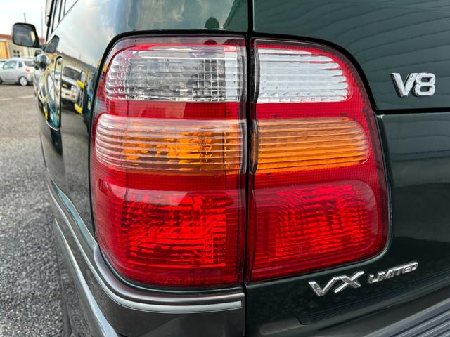 ランドクルーザー１００ ＶＸリミテッド　リモコンキー　フルフラット　４ＷＤ　パワーステアリング　ＡＢＳ　パワーウィンドウ（23枚目）