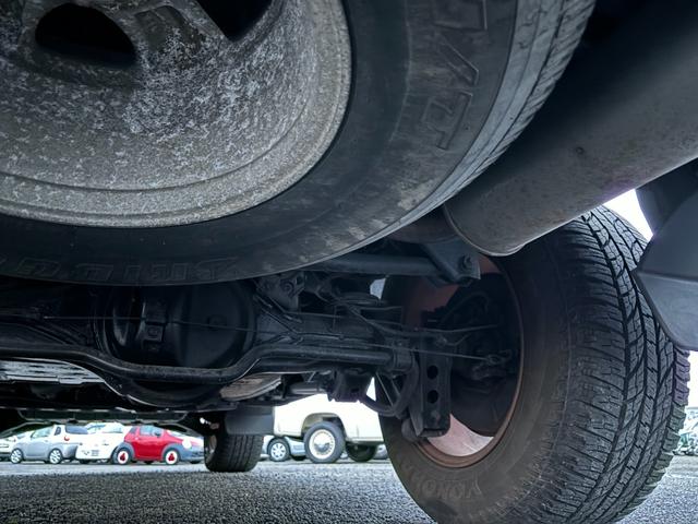 ランドクルーザー１００ ＶＸリミテッド　リモコンキー　フルフラット　４ＷＤ　パワーステアリング　ＡＢＳ　パワーウィンドウ（70枚目）
