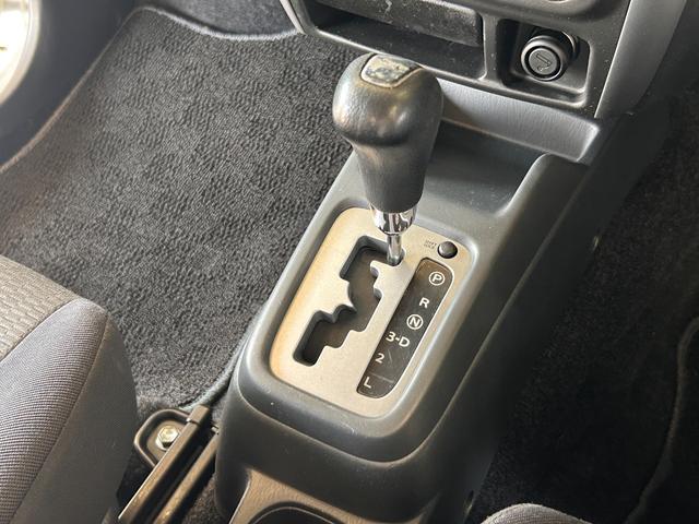 ジムニー ＸＣ　キーレス　助手席エアバッグ　パワーウィンド　エアコン　衝突安全ボディ　運転席エアバッグ　ＡＢＳ　４ＷＤ車（38枚目）