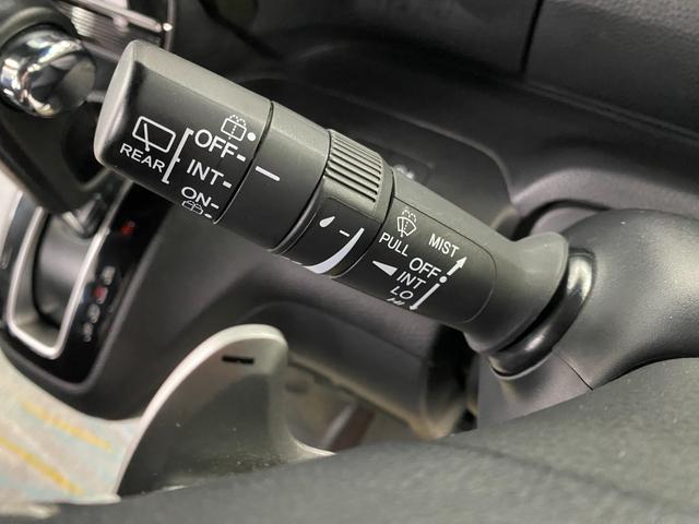Ｎ－ＢＯＸ Ｇ・Ｌターボホンダセンシング　ブルートゥースオーディオ　レーンキープ　ＥＴＣ車載器　衝突安全ボディ　ＵＳＢ接続　スマートキー　サイドカーテンエアバック　地デジ　ＬＥＤ　横滑り防止装置　クルーズコントロール　ＡＡＣ　ナビＴＶ　ＡＢＳ（40枚目）