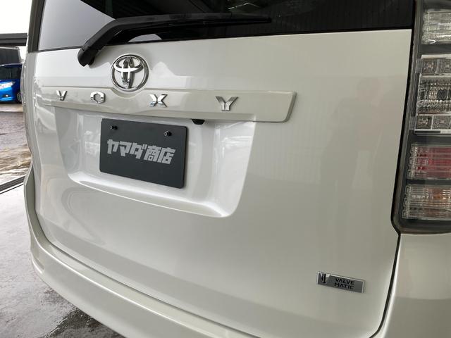 ヴォクシー ＺＳ　ダブルサンルーフ　ドラレコ付き　ＢＬＵＥＴＯＯＴＨ　リアカメラ　スマートＫＥＹ　フルセグ地デジ　キーレスエントリー　ＰＳ　衝突安全ボディ　ＴＶナビ　ＥＴＣ車載器　リアエアコン　ＡＢＳ　ＡＵＸ（24枚目）