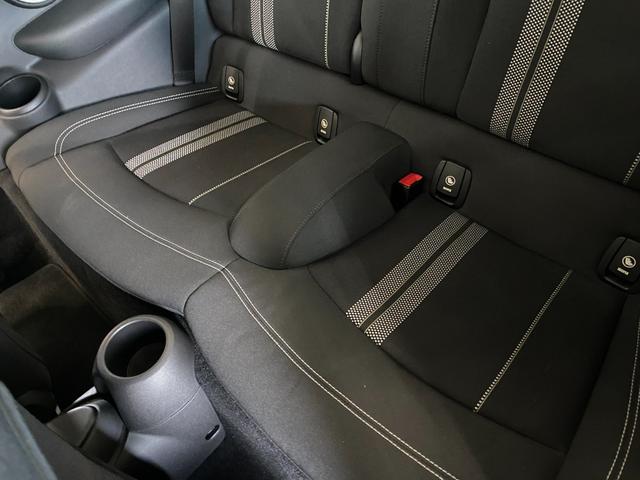 ＭＩＮＩ クーパーＳ　リアビューカメラ　サイドエアバック　セキュリティー　ＡＢＳ　ＨＤＤナビ　パワーウィンドウ　ナビ　パワーステアリング　エアバッグ　ＡＵＴＯエアコン（48枚目）