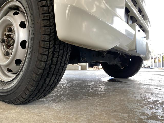 ハイゼットカーゴ クルーズ　ＰＷ　運転席助手席エアバック　切り替え４ＷＤ　運転席エアバック　マニュアルエアコン　ＰＳ　キーレス　両側スライド　ＡＢＳ付　ドラレコ付き（12枚目）