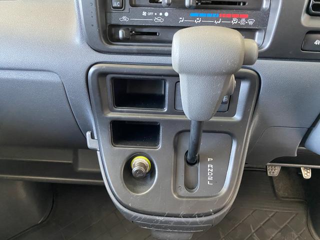 ハイゼットカーゴ クルーズ　ＰＷ　運転席助手席エアバック　切り替え４ＷＤ　運転席エアバック　マニュアルエアコン　ＰＳ　キーレス　両側スライド　ＡＢＳ付　ドラレコ付き（33枚目）