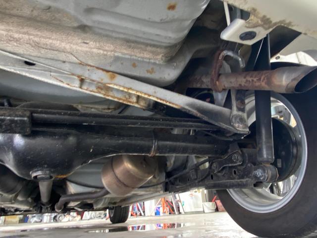 パッソ Ｘ　クツロギ　ＤＶＤ再生　フルセグ　運転席助手席エアバック　衝突安全ボディ　ドライブレコーダー　盗難防止システム　エアコン　ＡＢＳ　ナビＴＶ　ミュージックプレイヤー接続可　パワーステアリング　エアバック　４ＷＤ（67枚目）