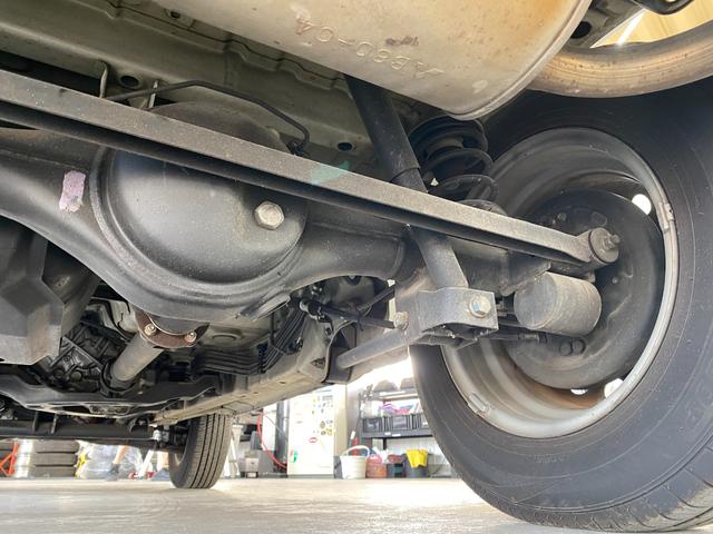 キックス ＲＳ　パワステ　キ－レス　パワーウインドウ　寒冷地仕様　衝突安全ボディ　ＡＢＳ　盗難防止システム　パートタイム４ＷＤ　エアバッグ　デュアルエアバッグ　マニュアルエアコン（57枚目）
