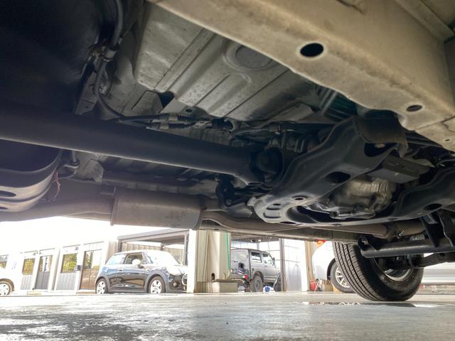 キックス ＲＳ　パワステ　キ－レス　パワーウインドウ　寒冷地仕様　衝突安全ボディ　ＡＢＳ　盗難防止システム　パートタイム４ＷＤ　エアバッグ　デュアルエアバッグ　マニュアルエアコン（59枚目）