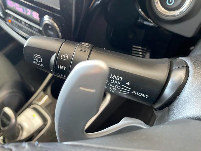 アウトランダーＰＨＥＶ Ｇナビパッケージ　パワートランク　衝突軽減Ｂ　ＵＳＢ　サイドカメラ　後カメラ　オートエアコン　ドライブレコーダー　横滑り防止　盗難防止システム　寒冷地仕様　キーレス　オートクルーズ　ミュージックプレイヤー接続可　ＥＴＣ（32枚目）
