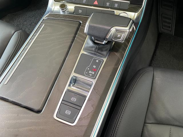 Ａ６アバント ５５ＴＦＳＩクワトロ　デビューパッケージ　ＬＥＤヘッドライト　４ＷＤ　シートヒーター　クリアランスソナー　スマートキー　バックカメラ　パワーシート　フルセグ　ミュージックプレイヤー接続可　本革シート　電動リヤゲート　ＡＡＣ　ＬＫＡ（34枚目）