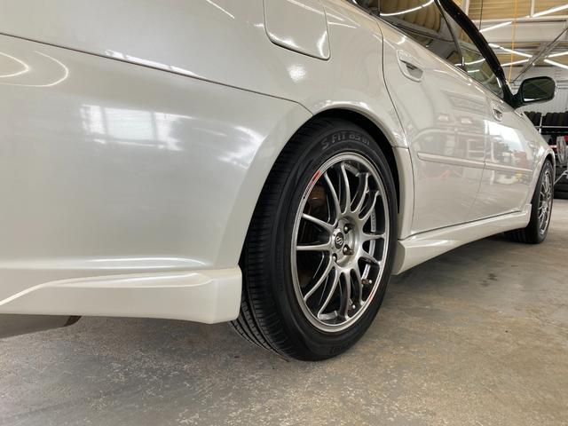 レガシィツーリングワゴン ２．０ＧＴスペックＢ　フルタイム４ＷＤ　エアバック　エアコン　キーレスエントリー　パワーステアリング　パワーウィンドウ　黒革シート　ローダウン　ガラスルーフ　キーレス盗難防止装置　スマートキープッシュスタート　ＥＴＣ車載器（27枚目）