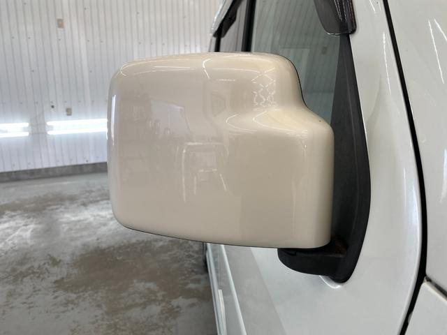 エブリイワゴン レザーセレクション　キーレス　ＡＢＳ　盗難防止システム　オートエアコン　エアバック　シートヒーター　パワーウインドウ　パワーステアリング　切替４ＷＤ（17枚目）