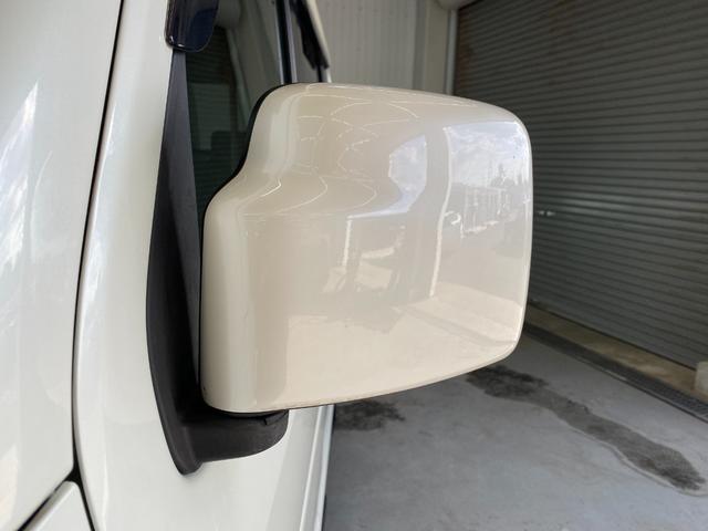 エブリイワゴン レザーセレクション　キーレス　ＡＢＳ　盗難防止システム　オートエアコン　エアバック　シートヒーター　パワーウインドウ　パワーステアリング　切替４ＷＤ（18枚目）
