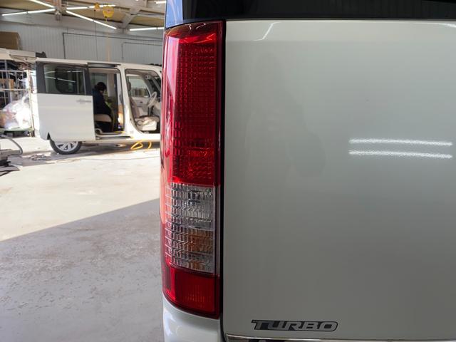 エブリイワゴン レザーセレクション　キーレス　ＡＢＳ　盗難防止システム　オートエアコン　エアバック　シートヒーター　パワーウインドウ　パワーステアリング　切替４ＷＤ（20枚目）