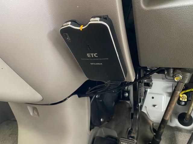 エブリイワゴン レザーセレクション　キーレス　ＡＢＳ　盗難防止システム　オートエアコン　エアバック　シートヒーター　パワーウインドウ　パワーステアリング　切替４ＷＤ（40枚目）