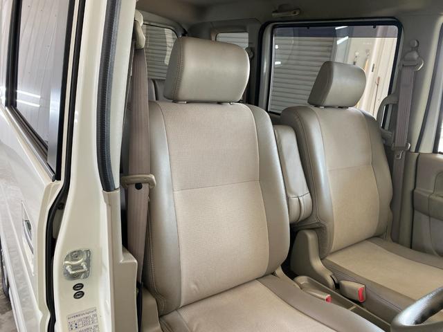 エブリイワゴン レザーセレクション　キーレス　ＡＢＳ　盗難防止システム　オートエアコン　エアバック　シートヒーター　パワーウインドウ　パワーステアリング　切替４ＷＤ（44枚目）