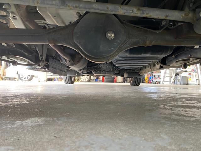 エブリイワゴン レザーセレクション　キーレス　ＡＢＳ　盗難防止システム　オートエアコン　エアバック　シートヒーター　パワーウインドウ　パワーステアリング　切替４ＷＤ（66枚目）