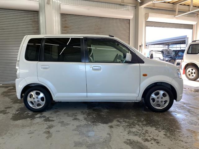 eKワゴン MS エアコン 助手席エアバック エアバッグ パワーウインドウ PS キーレスエントリー フルフラットシート 衝突安全ボディ ベンチシート 盗難防止システム(4枚目)