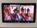 Ｌ　セキュリティー　地デジＴＶ　エネチャージ　ナビＴＶ　フリーキー　シートヒータ　ＡＵＸ　助手席エアバッグ　フルフラット　メモリーナビ　エアコン　パワステ　エアバック　ベンチシート　ＡＢＳ付　障害物ソナー（31枚目）