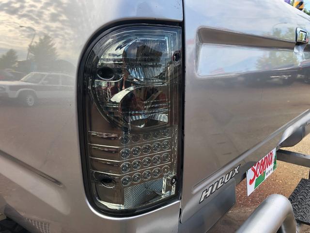 有名な有名なトヨタハイラックス2015-2020LEDダイナミックターン