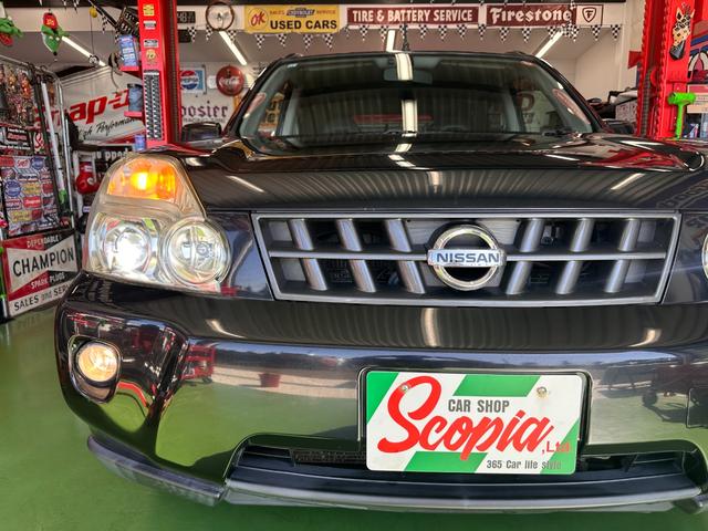 エクストレイル ２０Ｘ　ブラックホイール　ＴＯＹＯブロックタイヤ　スタッドレス＆ブラックホイールセット付き　新品ＬＥＤヘッドライト　ナビ　ＣＤ　ＵＳＢポート　バックモニター　ＥＴＣ　ワンオーナー　禁煙車　ディーラー記録簿付き（8枚目）