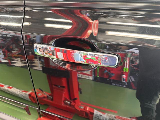 エクストレイル ２０Ｘ　ブラックホイール　ＴＯＹＯブロックタイヤ　スタッドレス＆ブラックホイールセット付き　新品ＬＥＤヘッドライト　ナビ　ＣＤ　ＵＳＢポート　バックモニター　ＥＴＣ　ワンオーナー　禁煙車　ディーラー記録簿付き（9枚目）