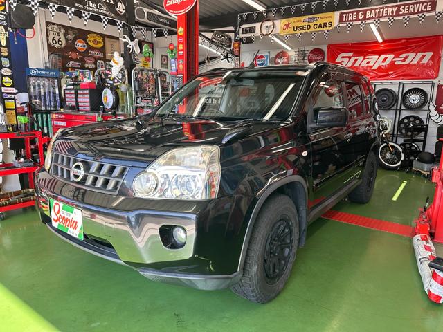 エクストレイル ２０Ｘ　ブラックホイール　ＴＯＹＯブロックタイヤ　スタッドレス＆ブラックホイールセット付き　新品ＬＥＤヘッドライト　ナビ　ＣＤ　ＵＳＢポート　バックモニター　ＥＴＣ　ワンオーナー　禁煙車　ディーラー記録簿付き（14枚目）