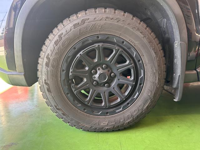 エクストレイル ２０Ｘ　ブラックホイール　ＴＯＹＯブロックタイヤ　スタッドレス＆ブラックホイールセット付き　新品ＬＥＤヘッドライト　ナビ　ＣＤ　ＵＳＢポート　バックモニター　ＥＴＣ　ワンオーナー　禁煙車　ディーラー記録簿付き（15枚目）