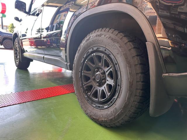 エクストレイル ２０Ｘ　ブラックホイール　ＴＯＹＯブロックタイヤ　スタッドレス＆ブラックホイールセット付き　新品ＬＥＤヘッドライト　ナビ　ＣＤ　ＵＳＢポート　バックモニター　ＥＴＣ　ワンオーナー　禁煙車　ディーラー記録簿付き（22枚目）