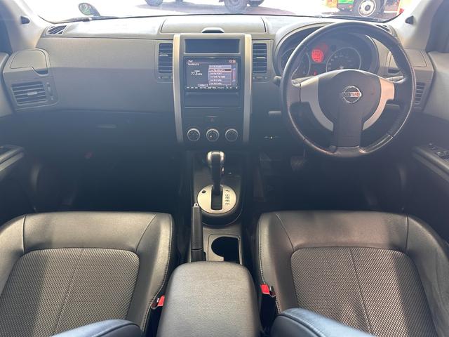 エクストレイル ２０Ｘ　ブラックホイール　ＴＯＹＯブロックタイヤ　スタッドレス＆ブラックホイールセット付き　新品ＬＥＤヘッドライト　ナビ　ＣＤ　ＵＳＢポート　バックモニター　ＥＴＣ　ワンオーナー　禁煙車　ディーラー記録簿付き（26枚目）