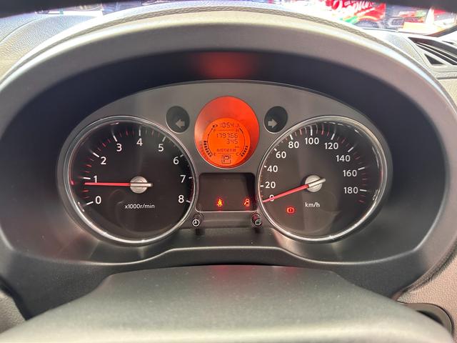 エクストレイル ２０Ｘ　ブラックホイール　ＴＯＹＯブロックタイヤ　スタッドレス＆ブラックホイールセット付き　新品ＬＥＤヘッドライト　ナビ　ＣＤ　ＵＳＢポート　バックモニター　ＥＴＣ　ワンオーナー　禁煙車　ディーラー記録簿付き（36枚目）