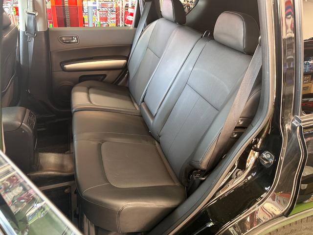 エクストレイル ２０Ｘ　ブラックホイール　ＴＯＹＯブロックタイヤ　スタッドレス＆ブラックホイールセット付き　新品ＬＥＤヘッドライト　ナビ　ＣＤ　ＵＳＢポート　バックモニター　ＥＴＣ　ワンオーナー　禁煙車　ディーラー記録簿付き（59枚目）