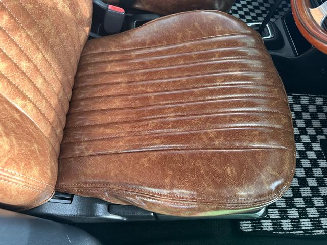 ミラジーノ ミニライトスペシャル　オルタネータ交換（Ｒ７年１１月）　新品ホワイトリボンタイヤ　新品ブラウンシートカバー　ＮＡＲＤＩステアリング＆シフトノブ　ホワイトホイール　新品フロアマット　純正ホワイトカラー　ＵＳＢ接続オーディオ（28枚目）