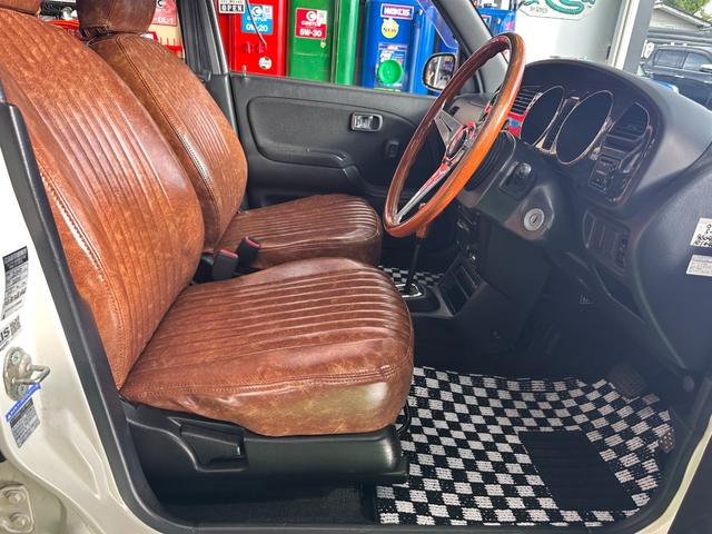 ミラジーノ ミニライトスペシャル　オルタネータ交換（Ｒ７年１１月）　新品ホワイトリボンタイヤ　新品ブラウンシートカバー　ＮＡＲＤＩステアリング＆シフトノブ　ホワイトホイール　新品フロアマット　純正ホワイトカラー　ＵＳＢ接続オーディオ（29枚目）