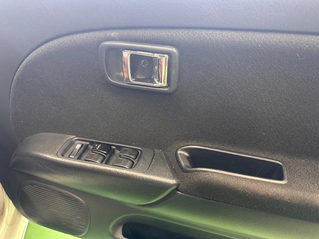 ミラジーノ ミニライトスペシャル　オルタネータ交換（Ｒ７年１１月）　新品ホワイトリボンタイヤ　新品ブラウンシートカバー　ＮＡＲＤＩステアリング＆シフトノブ　ホワイトホイール　新品フロアマット　純正ホワイトカラー　ＵＳＢ接続オーディオ（31枚目）