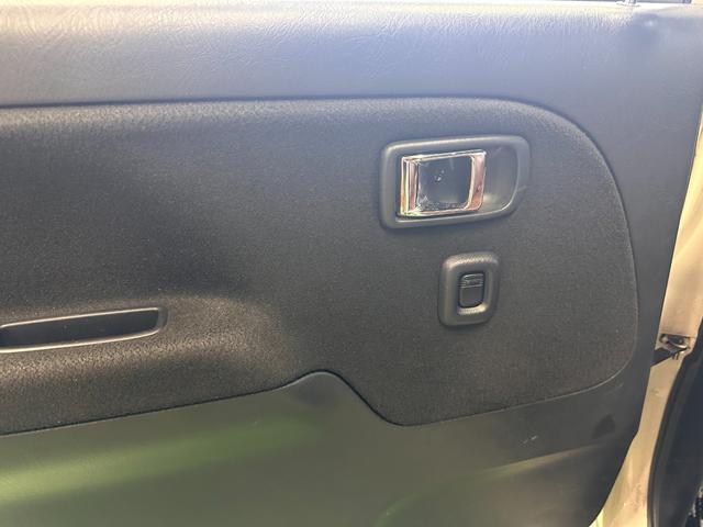 ミラジーノ ミニライトスペシャル　オルタネータ交換（Ｒ７年１１月）　新品ホワイトリボンタイヤ　新品ブラウンシートカバー　ＮＡＲＤＩステアリング＆シフトノブ　ホワイトホイール　新品フロアマット　純正ホワイトカラー　ＵＳＢ接続オーディオ（44枚目）