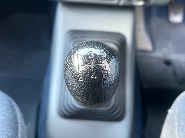 パジェロミニ Ｘ　５速マニュアル　４ＷＤ　純正オーディオ　フォグランプ　背面タイヤ　社外アルミ　群馬仕入（15枚目）