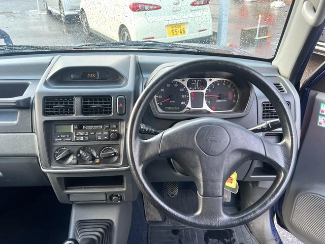 パジェロミニ Ｘ　５速マニュアル　４ＷＤ　純正オーディオ　フォグランプ　背面タイヤ　社外アルミ　群馬仕入（18枚目）