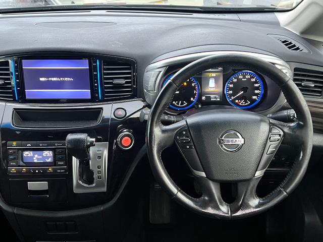 エルグランド ２５０ハイウェイスター　純正メモリーナビ　フルセグ　バックカメラ　後席モニター　Ｆドラレコ　ＥＴＣ　デジタルミラー　半革シート　片側電動ドア　クルコン　横滑り防止　ＬＥＤライト　フォグ　純正１８インチアルミ　名古屋仕入（25枚目）