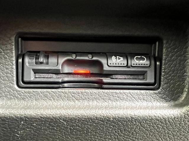 キューブ １５Ｘ　Ｍセレクション　ワンオーナー　純正メモリーナビ　ＣＤ　ＤＶＤ　ＵＳＢ　フルセグ　ＥＴＣ　ライトレベライザー　インテリジェントキー　関東仕入（16枚目）