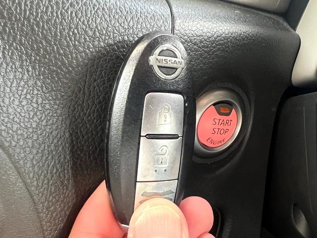 キューブ １５Ｘ　Ｍセレクション　ワンオーナー　純正メモリーナビ　ＣＤ　ＤＶＤ　ＵＳＢ　フルセグ　ＥＴＣ　ライトレベライザー　インテリジェントキー　関東仕入（17枚目）