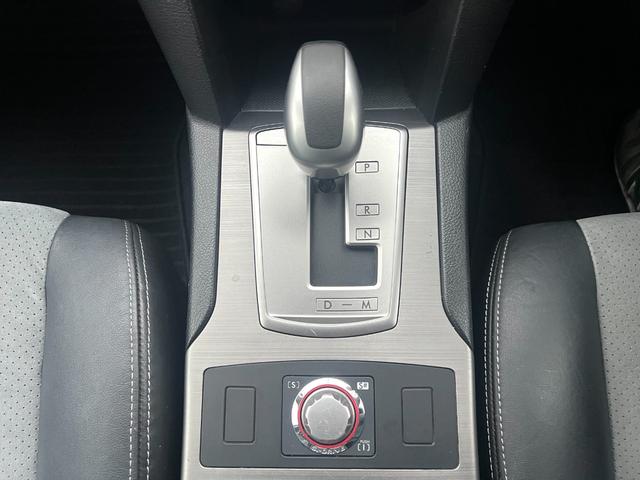 レガシィツーリングワゴン ２．５ＧＴアイサイトスポーツセレクション　純正ＨＤＤナビ　ＣＤ　ＤＶＤ　Ｂｌｕｅｔｏｏｔｈ　ＵＳＢ　ＭＳ　フルセグ　Ｂカメラ　前後ドラレコ　半革シート　アイサイト　パドルシフト　クルコン　横滑り防止　ＨＩＤ　フォグ　純正アルミ　名古屋仕入（22枚目）