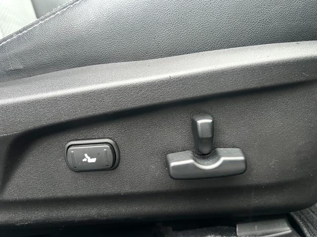 レガシィツーリングワゴン ２．５ＧＴアイサイトスポーツセレクション　純正ＨＤＤナビ　ＣＤ　ＤＶＤ　Ｂｌｕｅｔｏｏｔｈ　ＵＳＢ　ＭＳ　フルセグ　Ｂカメラ　前後ドラレコ　半革シート　アイサイト　パドルシフト　クルコン　横滑り防止　ＨＩＤ　フォグ　純正アルミ　名古屋仕入（27枚目）