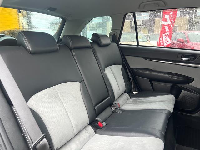 レガシィツーリングワゴン ２．５ＧＴアイサイトスポーツセレクション　純正ＨＤＤナビ　ＣＤ　ＤＶＤ　Ｂｌｕｅｔｏｏｔｈ　ＵＳＢ　ＭＳ　フルセグ　Ｂカメラ　前後ドラレコ　半革シート　アイサイト　パドルシフト　クルコン　横滑り防止　ＨＩＤ　フォグ　純正アルミ　名古屋仕入（28枚目）